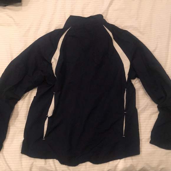Under Armour women’s warm up jacket - Picture 2 of 3